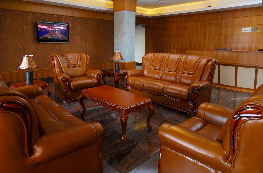 Hotel Gopalapuram International โปลลาชี ภายนอก รูปภาพ