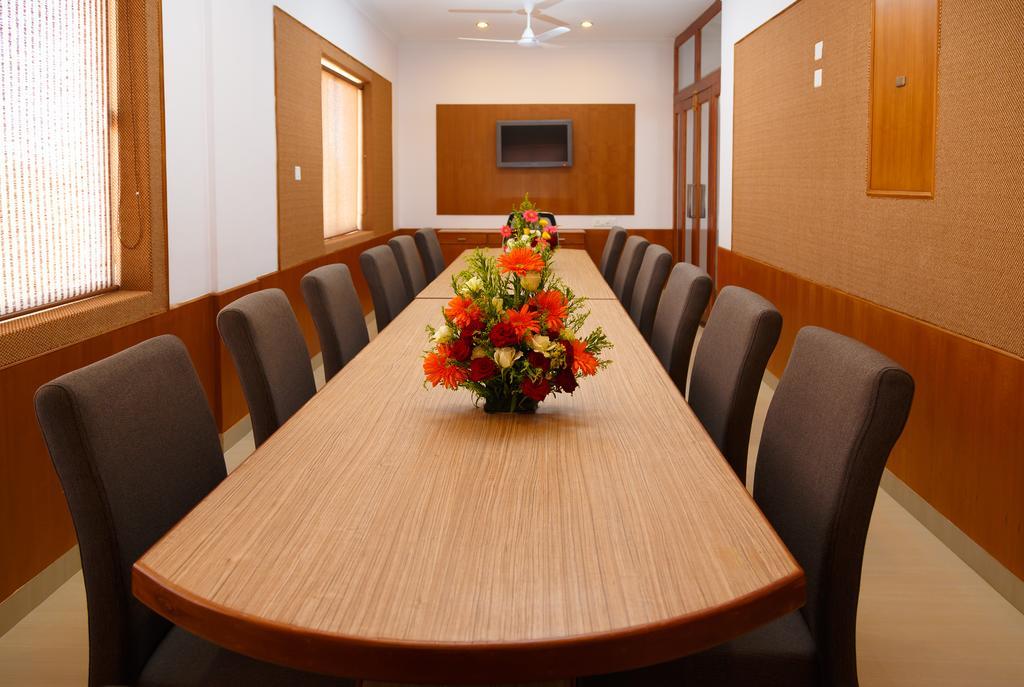Hotel Gopalapuram International โปลลาชี ภายนอก รูปภาพ