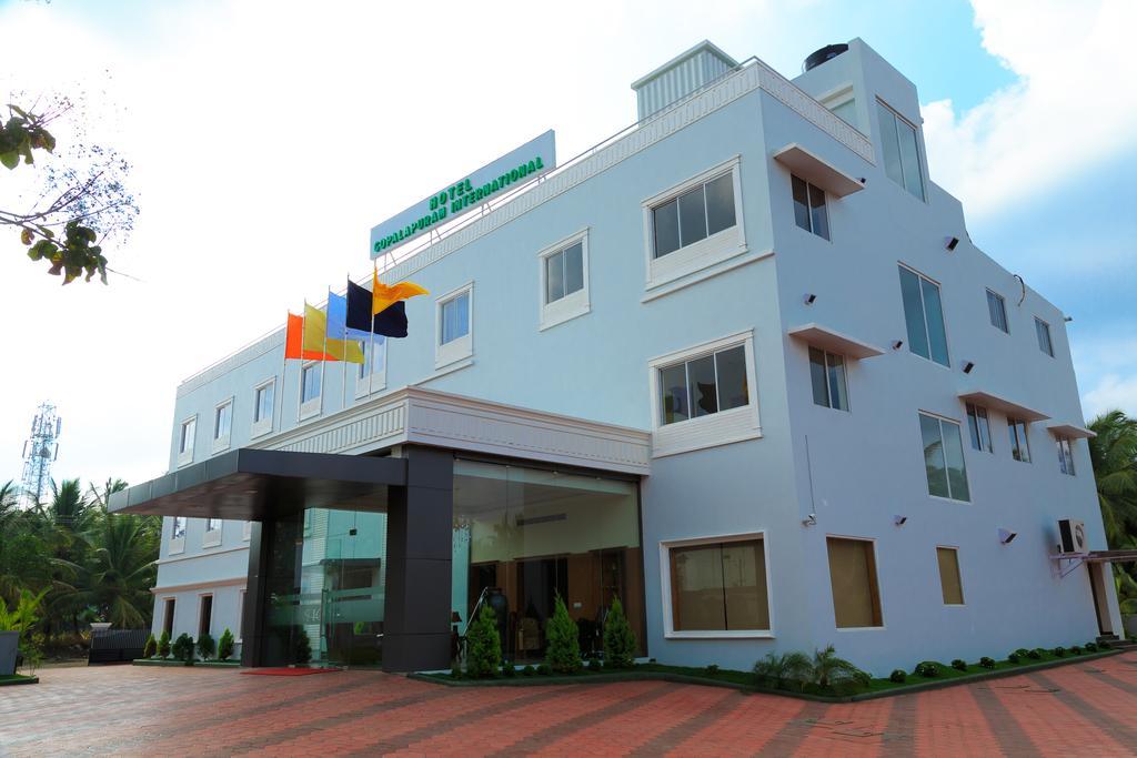Hotel Gopalapuram International โปลลาชี ภายนอก รูปภาพ