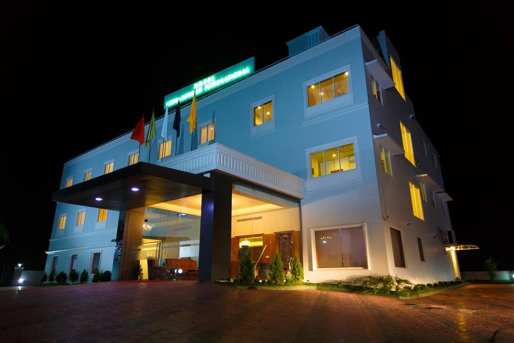 Hotel Gopalapuram International โปลลาชี ภายนอก รูปภาพ